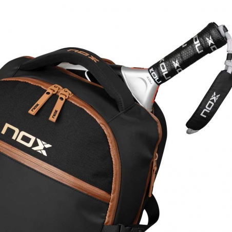 Mochila Nox Luxury Open Black Brown Tu Complemento de Padel Perfecto.
