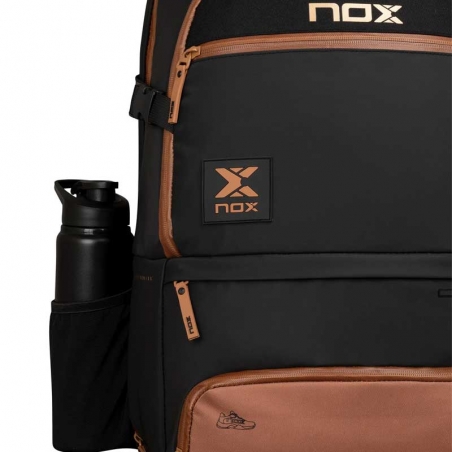 Mochila Nox Luxury Open Black Brown Tu Complemento de Padel Perfecto.