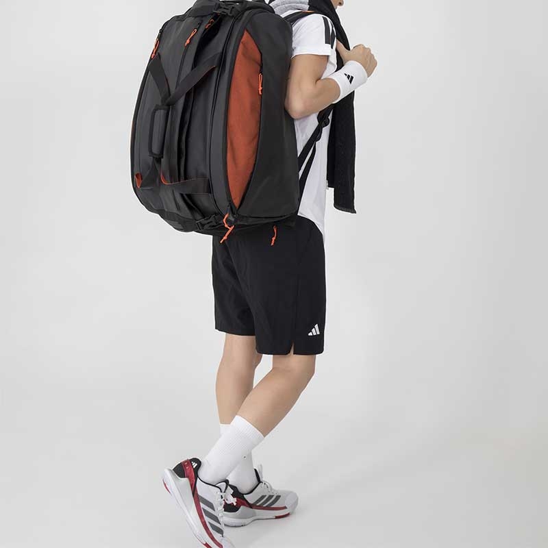 Paletero Multigame 3.4 Naranja Tu Complemento de Padel Perfecto.