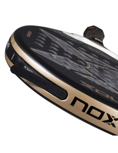 Pala Nox AT10 Luxury 18K Alum | Potencia y precisión