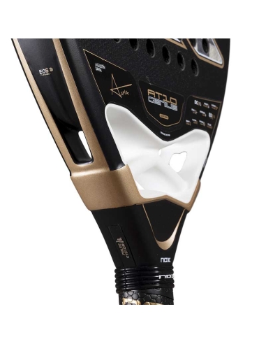 Pala Nox AT10 Luxury 18K Alum | Potencia y precisión