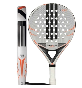 Pala Adidas Drive Light 2026, ideal para jugadores que dan sus primeros pasos en el pádel.